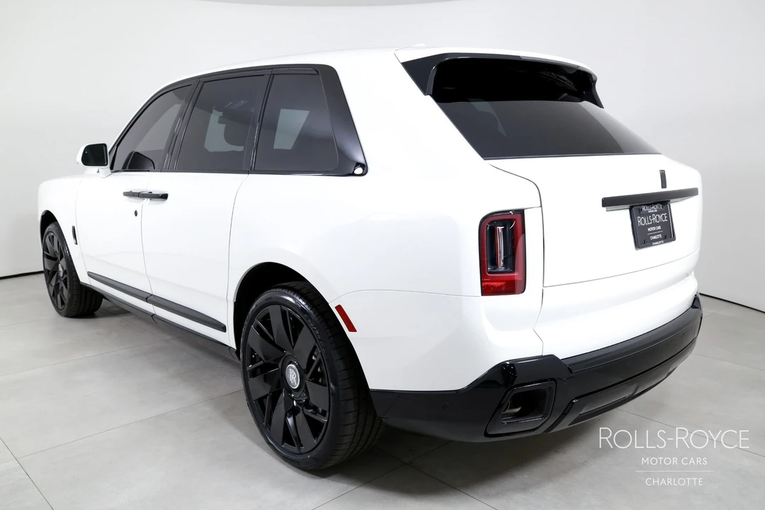 2026 Rolls-Royce Cullinan - Image 8 of 31