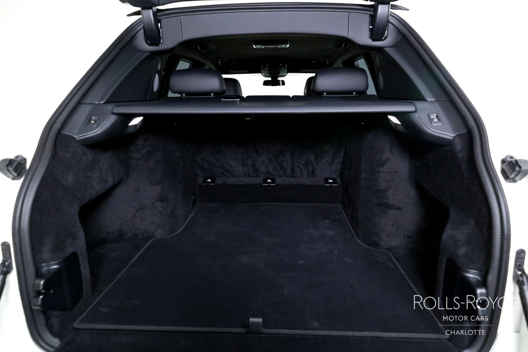 2026 Rolls-Royce Cullinan - Image 25 of 31
