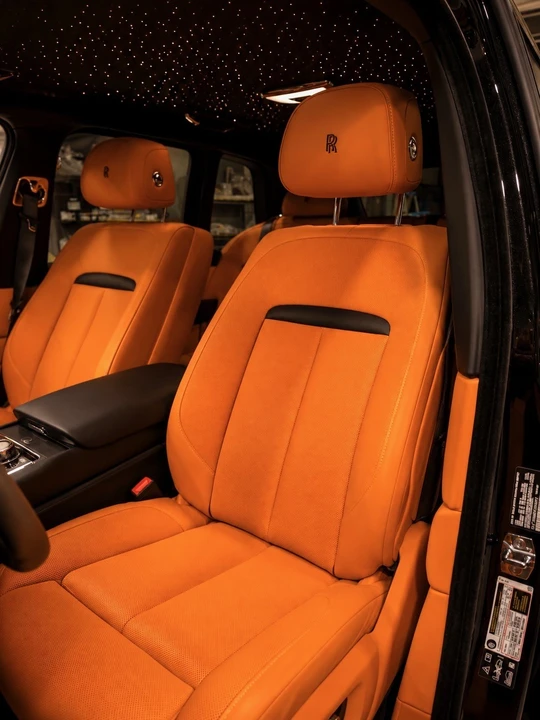 2026 Rolls-Royce Cullinan - Image 15 of 21