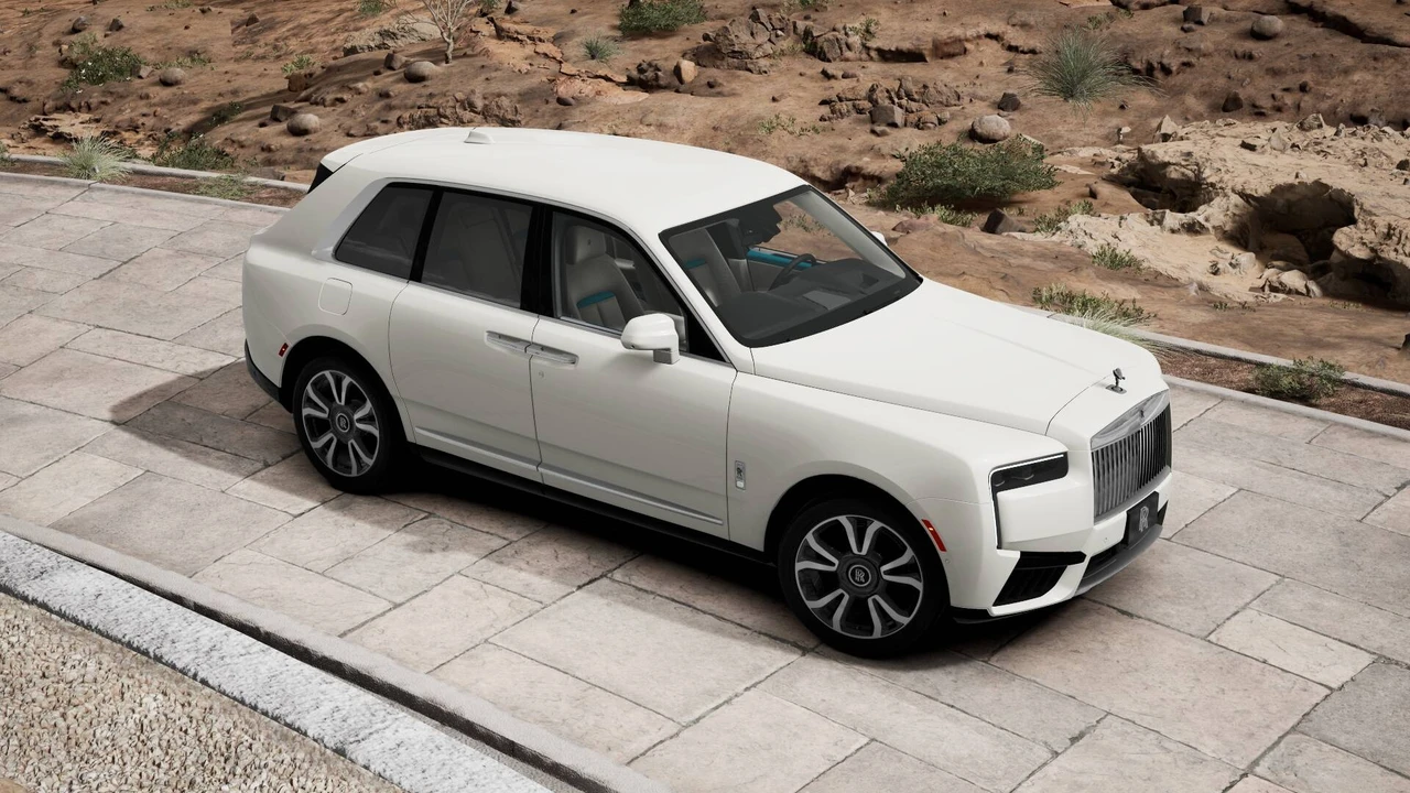 2026 Rolls-Royce Cullinan - Image 9 of 15