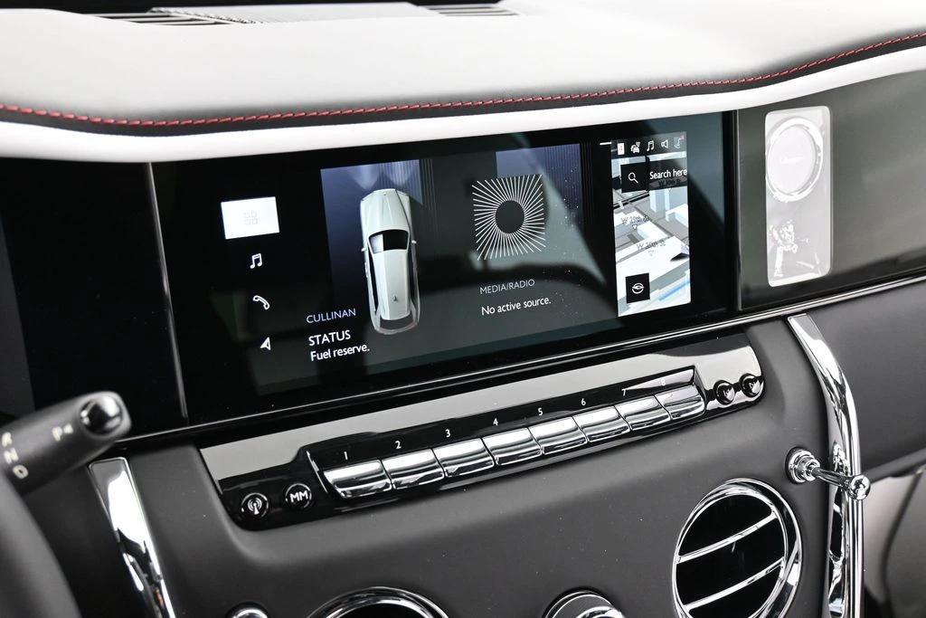 2026 Rolls-Royce Cullinan - Image 20 of 31