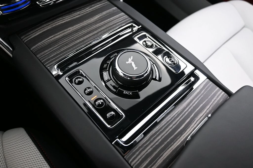 2026 Rolls-Royce Cullinan - Image 22 of 31