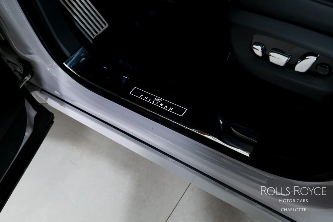 2026 Rolls-Royce Cullinan - Image 17 of 31