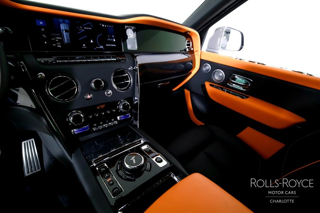 2026 Rolls-Royce Cullinan - Image 16 of 31