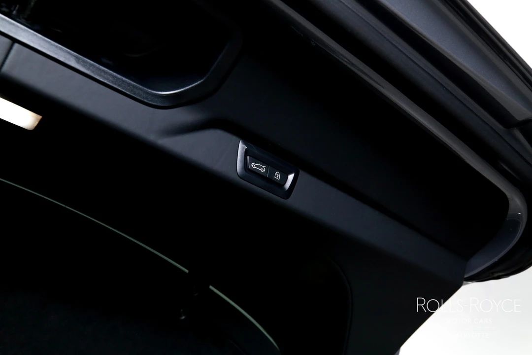 2026 Rolls-Royce Cullinan - Image 28 of 31