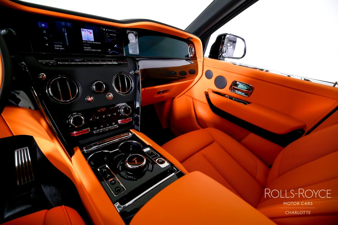 2026 Rolls-Royce Cullinan - Image 16 of 31
