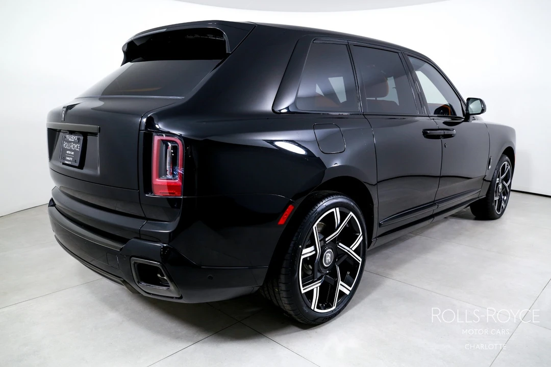 2026 Rolls-Royce Cullinan - Image 2 of 31