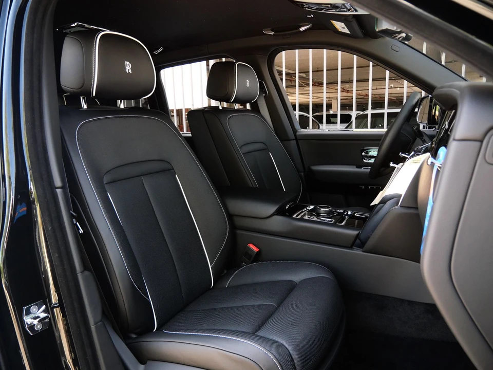 2026 Rolls-Royce Cullinan - Image 30 of 31