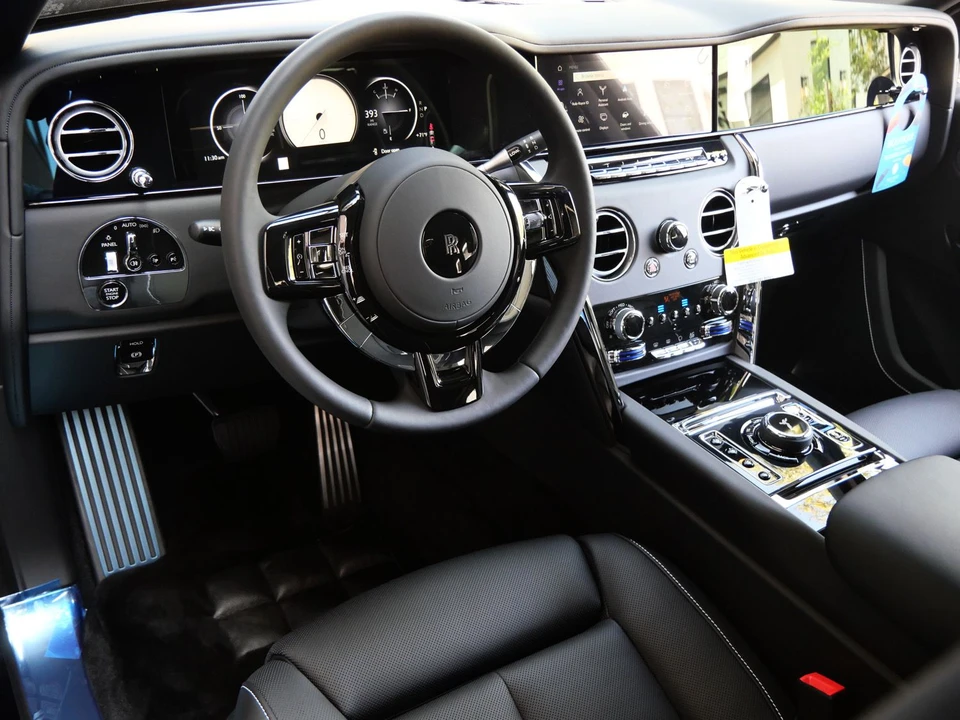 2026 Rolls-Royce Cullinan - Image 17 of 31