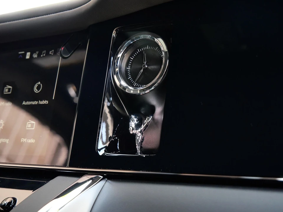 2026 Rolls-Royce Cullinan - Image 14 of 31