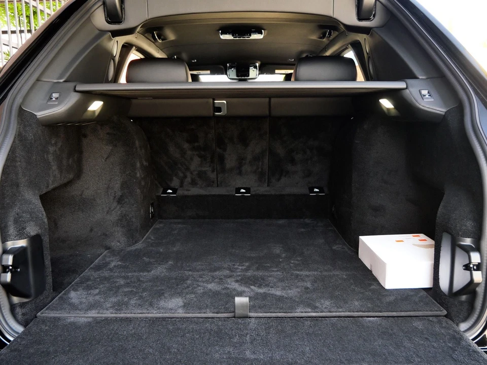 2026 Rolls-Royce Cullinan - Image 24 of 31