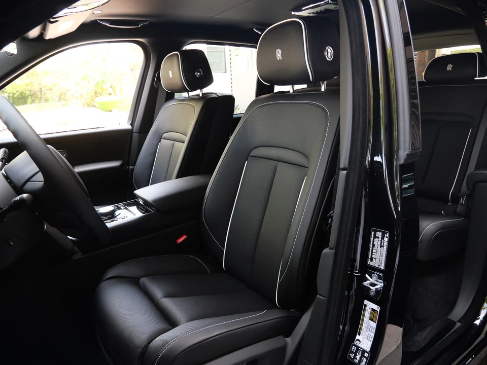 2026 Rolls-Royce Cullinan - Image 27 of 31