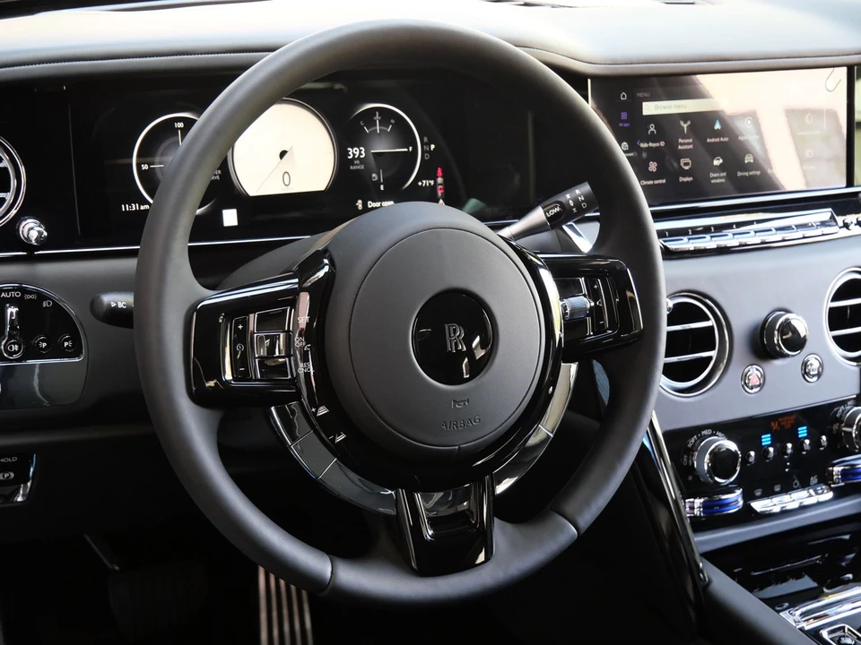 2026 Rolls-Royce Cullinan - Image 25 of 31