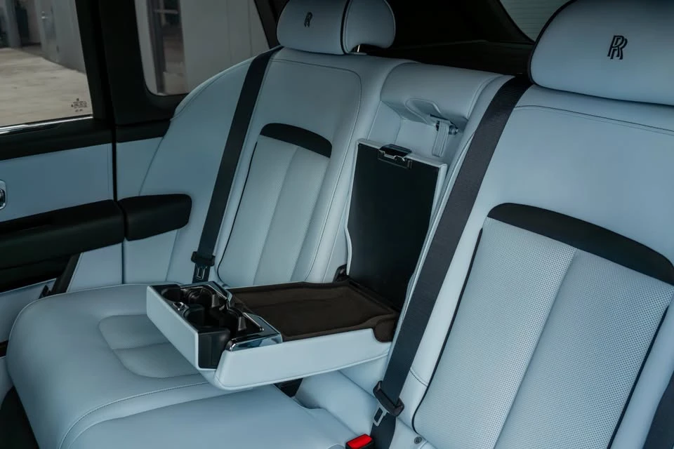 2026 Rolls-Royce Cullinan - Image 13 of 20
