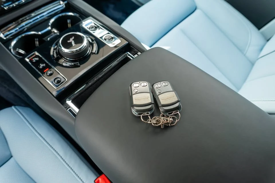 2026 Rolls-Royce Cullinan - Image 17 of 20