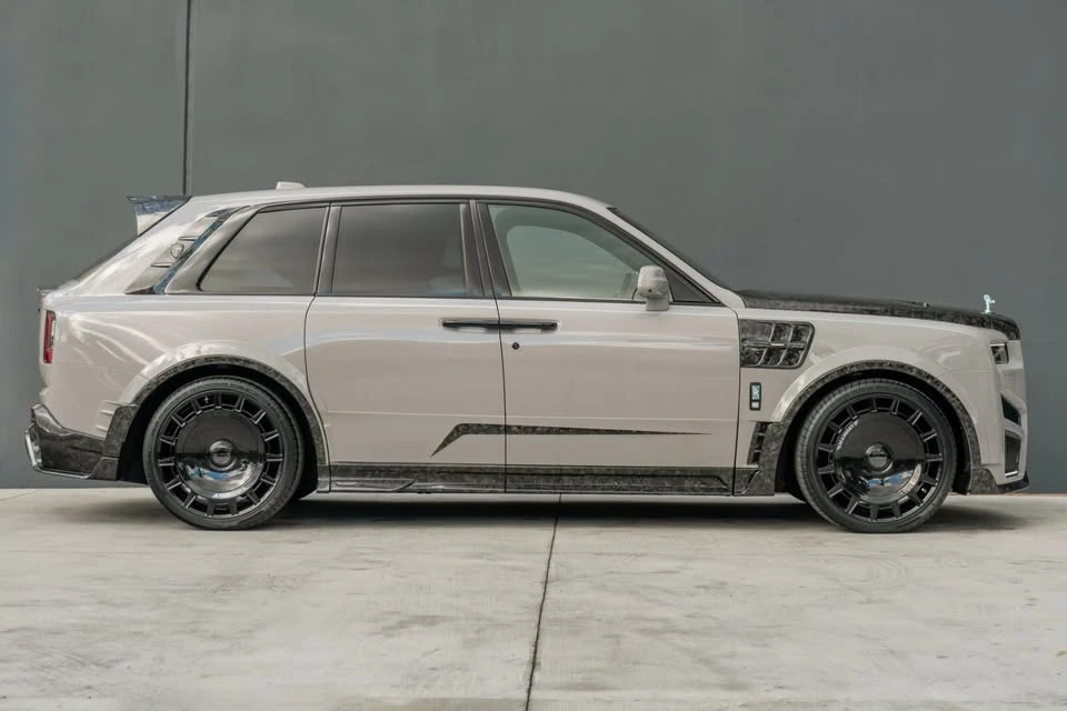 2026 Rolls-Royce Cullinan - Image 5 of 20