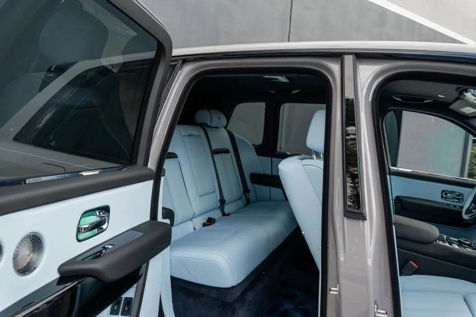 2026 Rolls-Royce Cullinan - Image 14 of 20