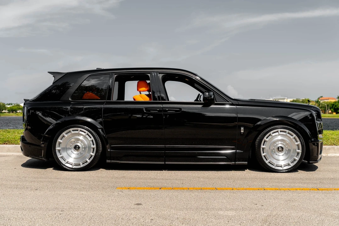2026 Rolls-Royce Cullinan - Image 9 of 31