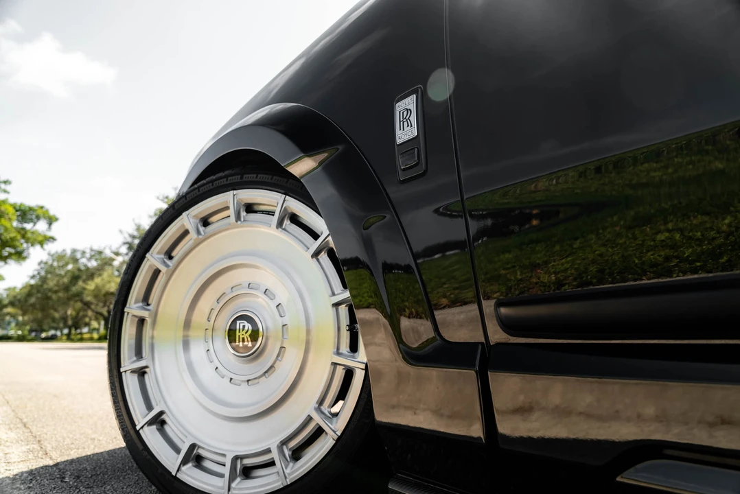 2026 Rolls-Royce Cullinan - Image 28 of 31