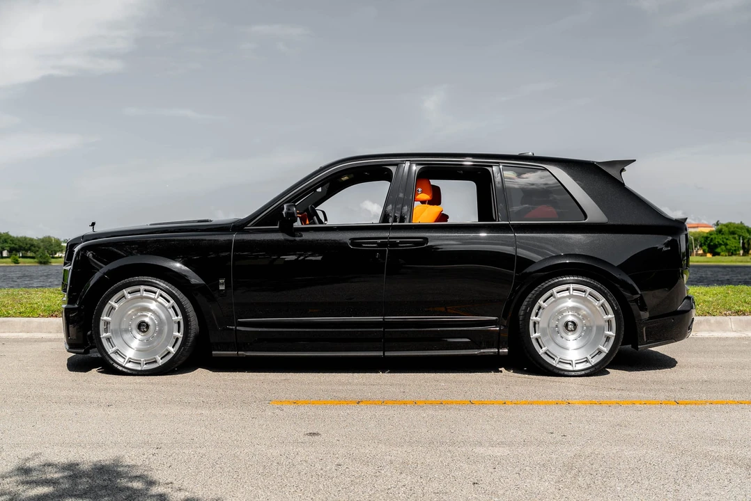 2026 Rolls-Royce Cullinan - Image 3 of 31