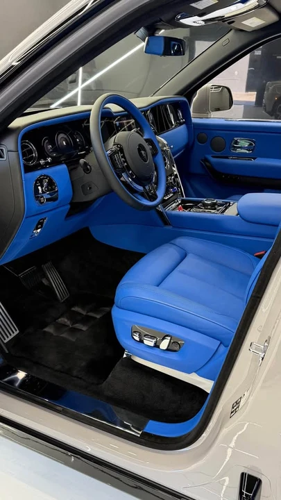 2026 Rolls-Royce Cullinan - Image 2 of 17