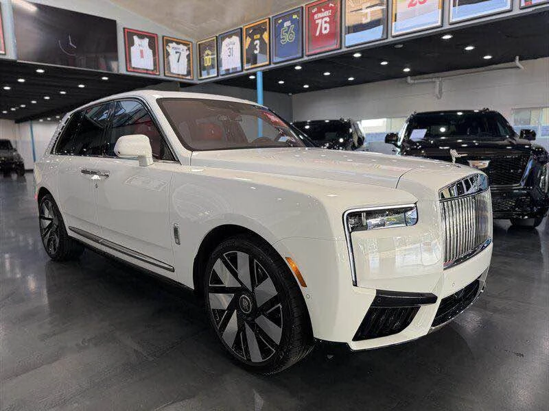 2026 Rolls-Royce Cullinan - Image 3 of 9