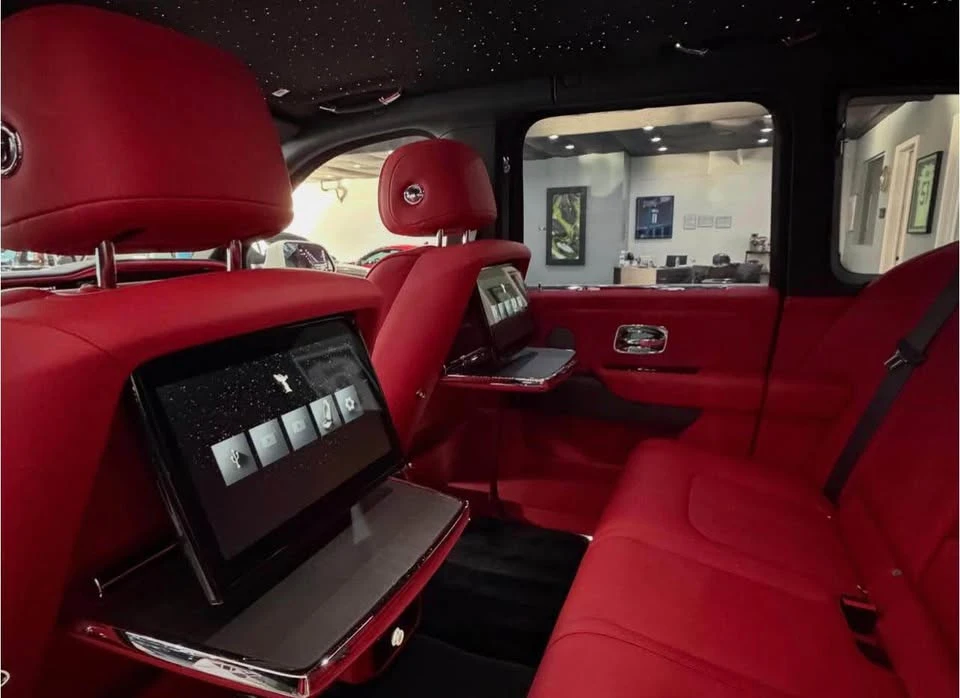 2026 Rolls-Royce Cullinan - Image 8 of 9