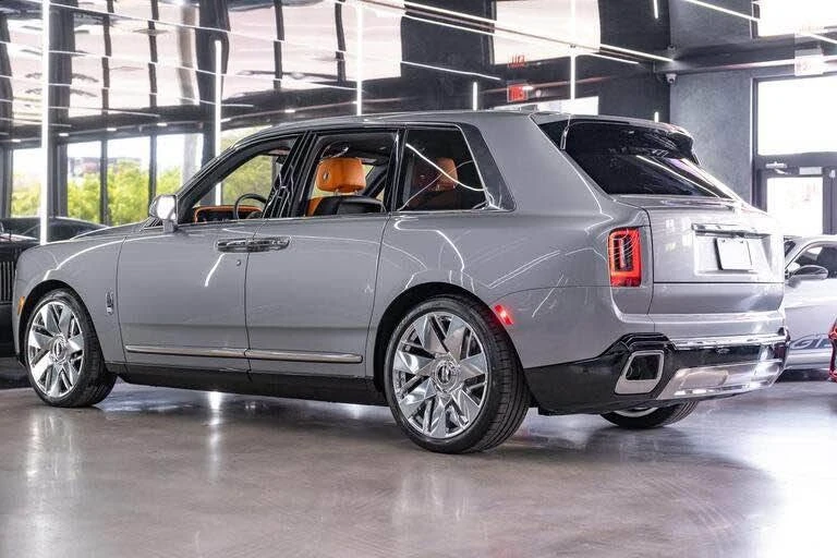 2026 Rolls-Royce Cullinan - Image 7 of 20