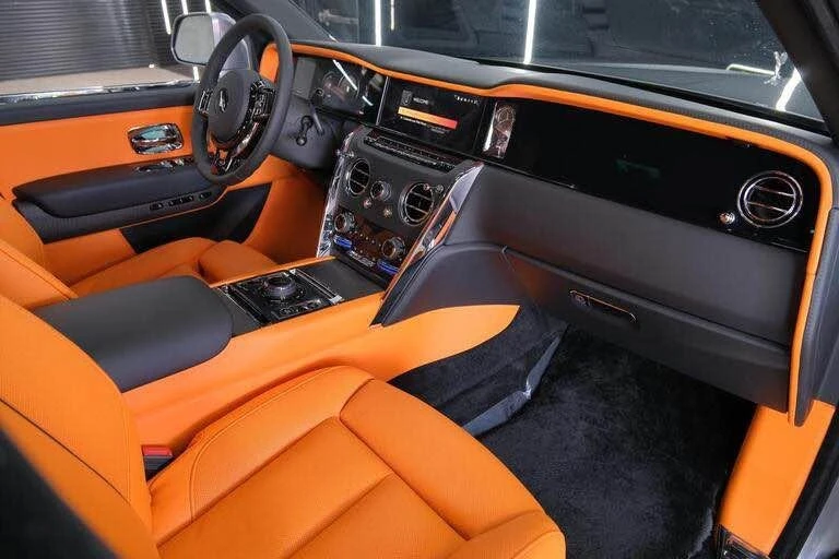 2026 Rolls-Royce Cullinan - Image 10 of 20