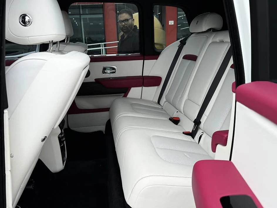 2026 Rolls-Royce Cullinan - Image 14 of 19