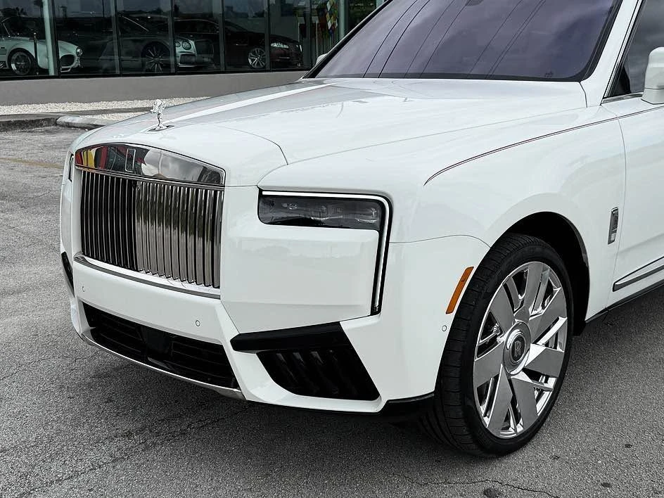 2026 Rolls-Royce Cullinan - Image 9 of 19