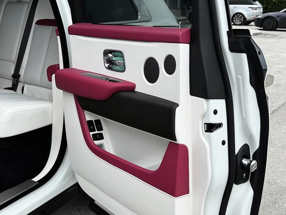 2026 Rolls-Royce Cullinan - Image 17 of 19