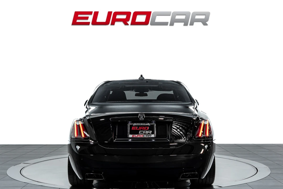 2026 Rolls-Royce Ghost Black Badge 2nd Gen - Image 5 of 31