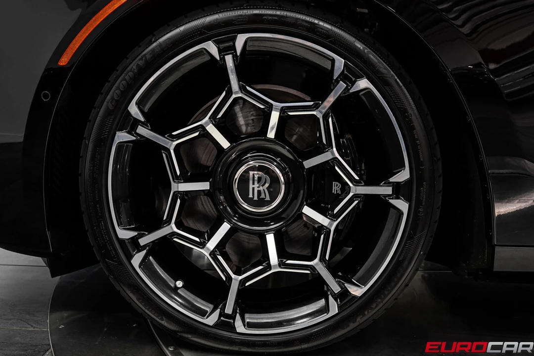 2026 Rolls-Royce Ghost Black Badge 2nd Gen - Image 22 of 31