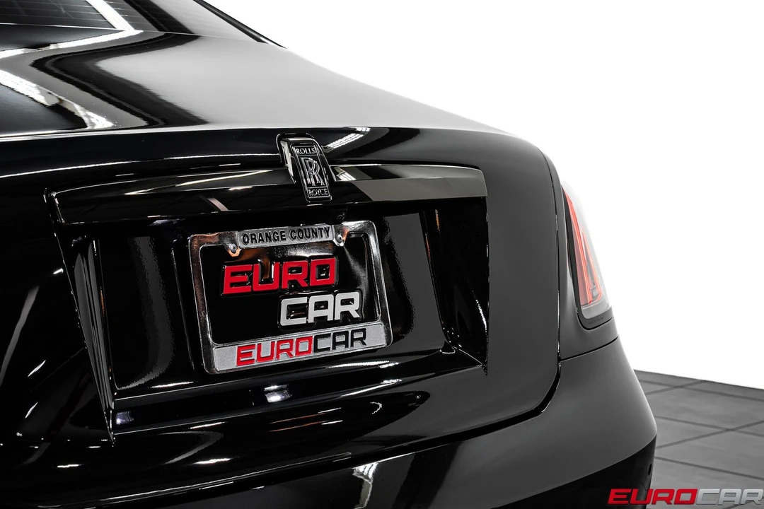 2026 Rolls-Royce Ghost Black Badge 2nd Gen - Image 20 of 31