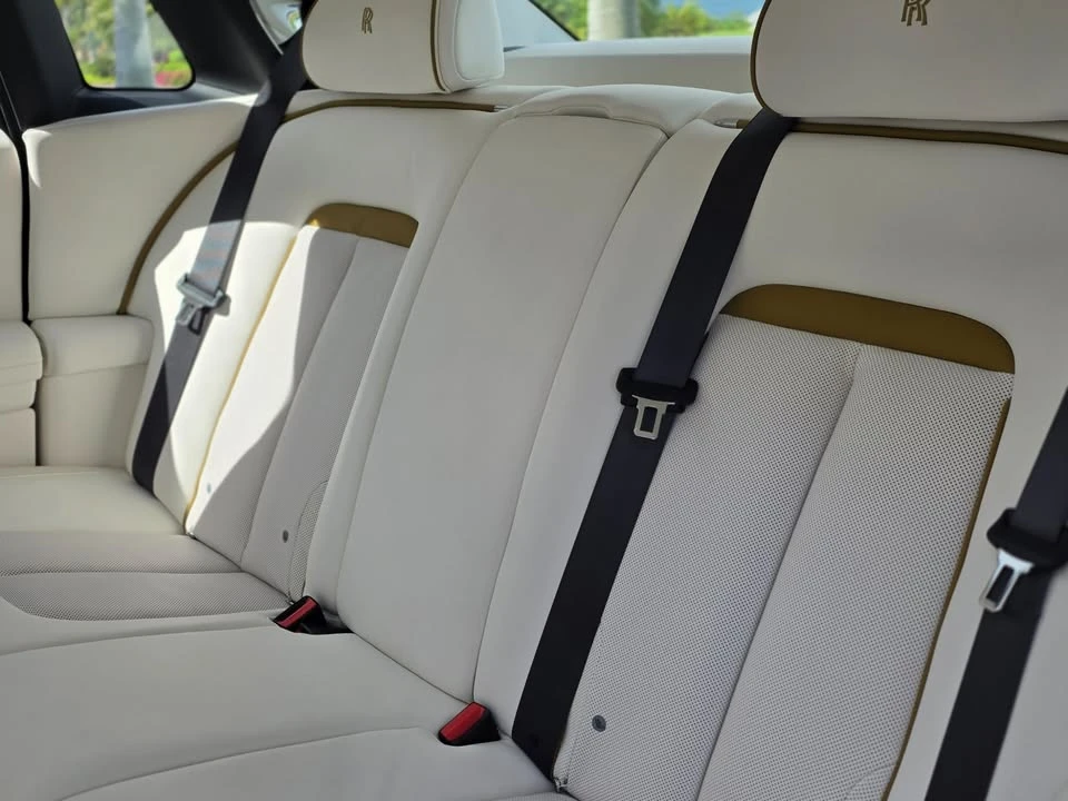 2026 Rolls-Royce Ghost 2nd Gen - Image 18 of 20