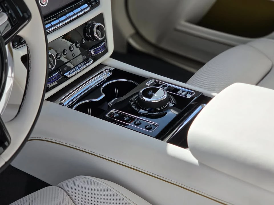 2026 Rolls-Royce Ghost 2nd Gen - Image 14 of 20