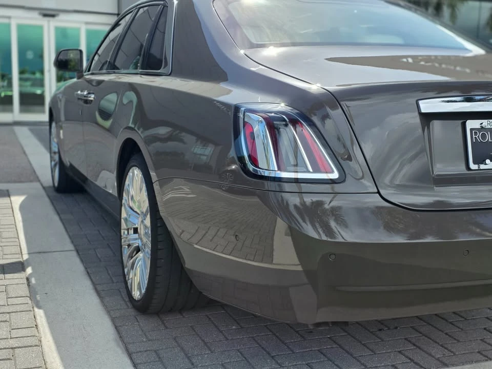 2026 Rolls-Royce Ghost 2nd Gen - Image 9 of 20
