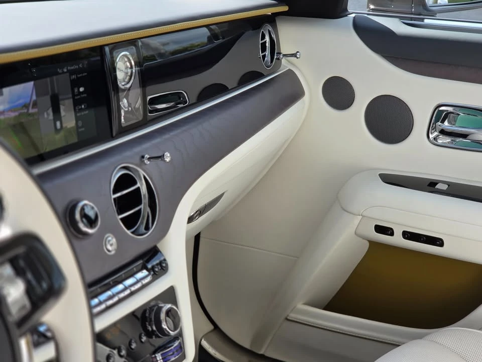 2026 Rolls-Royce Ghost 2nd Gen - Image 16 of 20