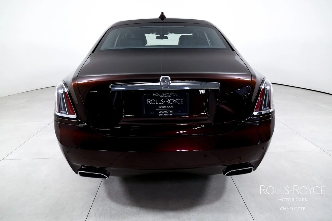 2026 Rolls-Royce Ghost 2nd Gen - Image 9 of 31