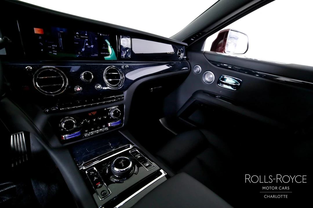 2026 Rolls-Royce Ghost 2nd Gen - Image 15 of 31