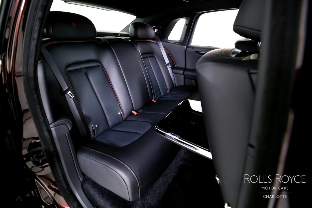 2026 Rolls-Royce Ghost 2nd Gen - Image 27 of 31