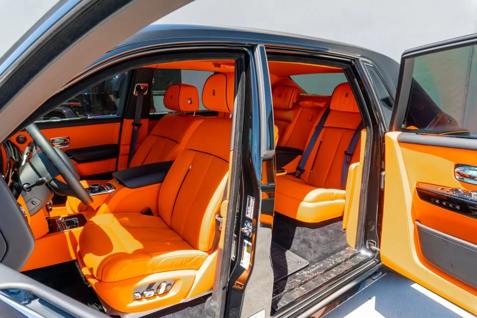 2026 Rolls-Royce Phantom VIII - Image 10 of 20