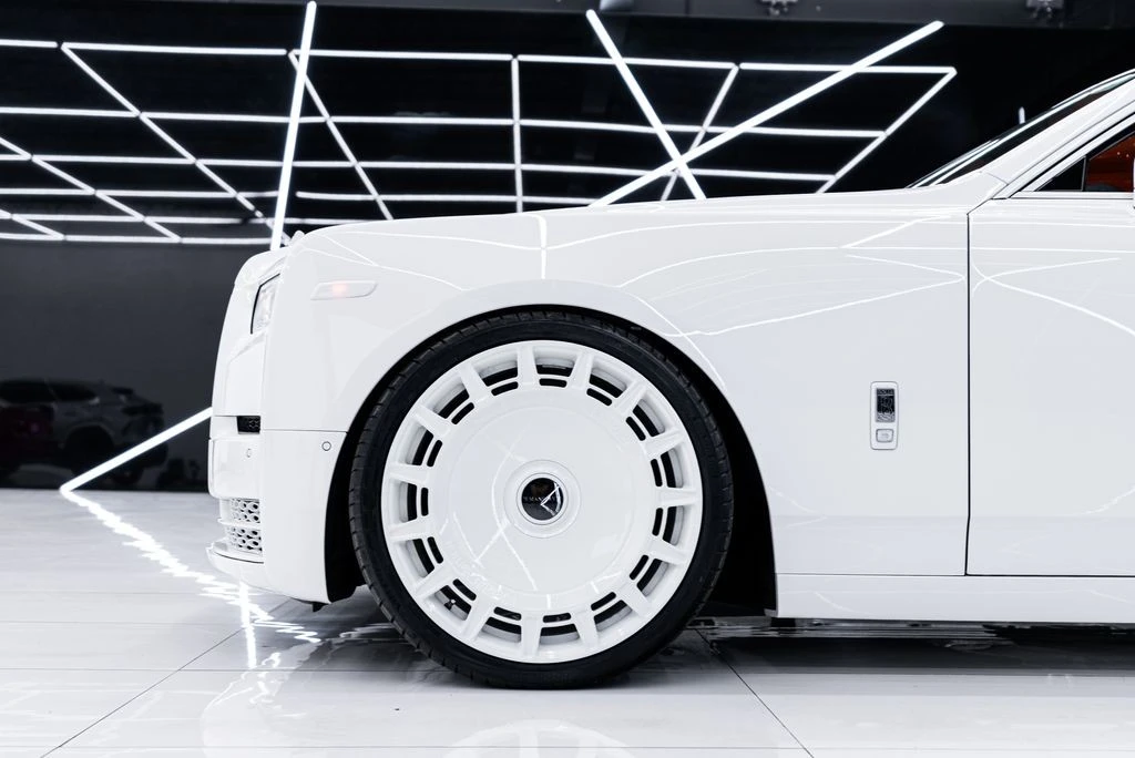 2026 Rolls-Royce Phantom VIII - Image 20 of 21