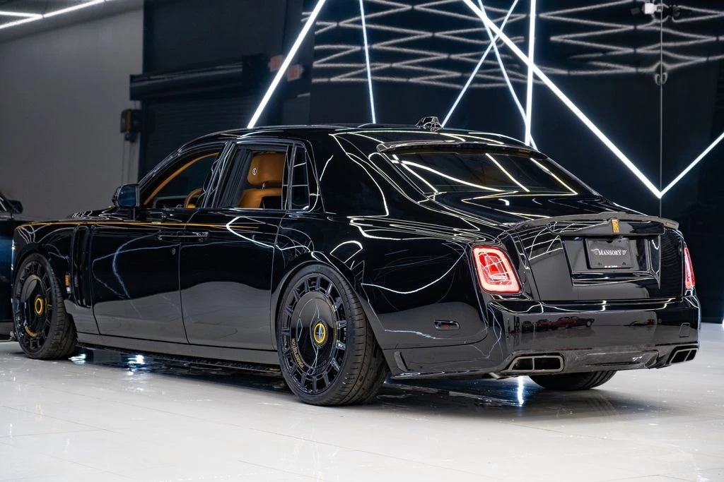 2026 Rolls-Royce Phantom - Image 12 of 31