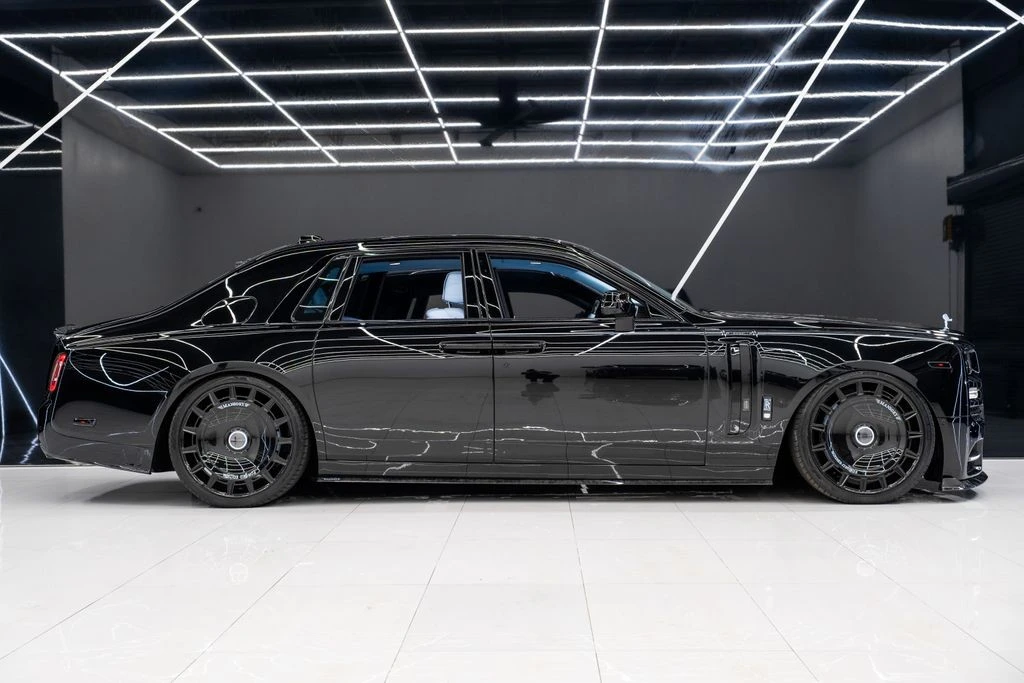 2026 Rolls-Royce Phantom VIII - Image 10 of 31