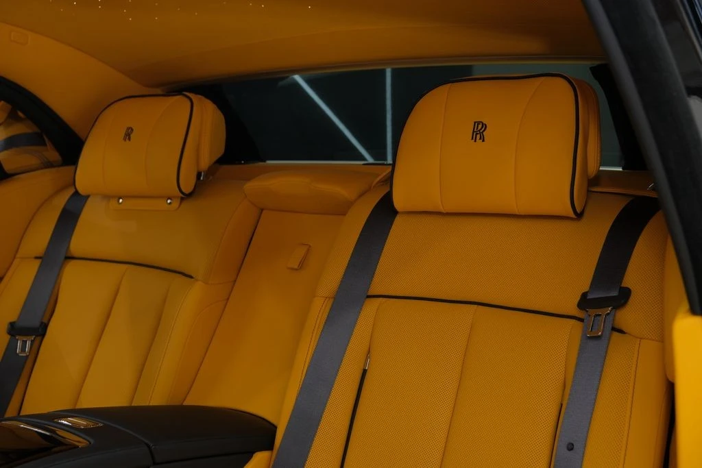 2026 Rolls-Royce Phantom - Image 30 of 31