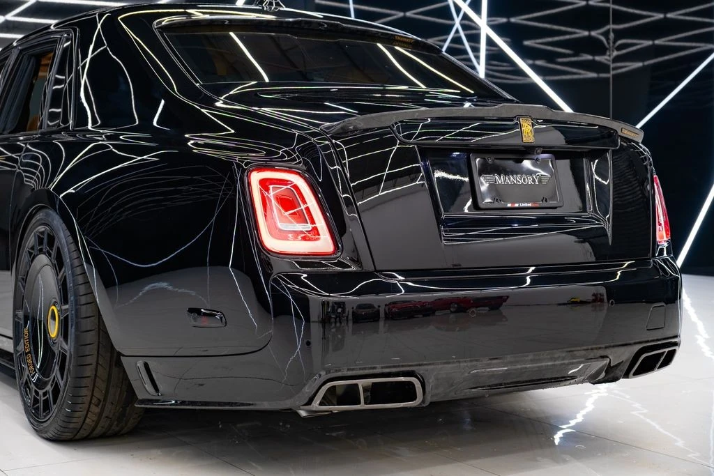 2026 Rolls-Royce Phantom - Image 13 of 31