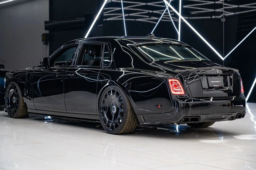 2026 Rolls-Royce Phantom VIII - Image 15 of 31