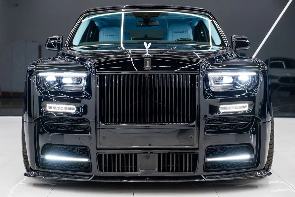 2026 Rolls-Royce Phantom VIII - Image 2 of 31